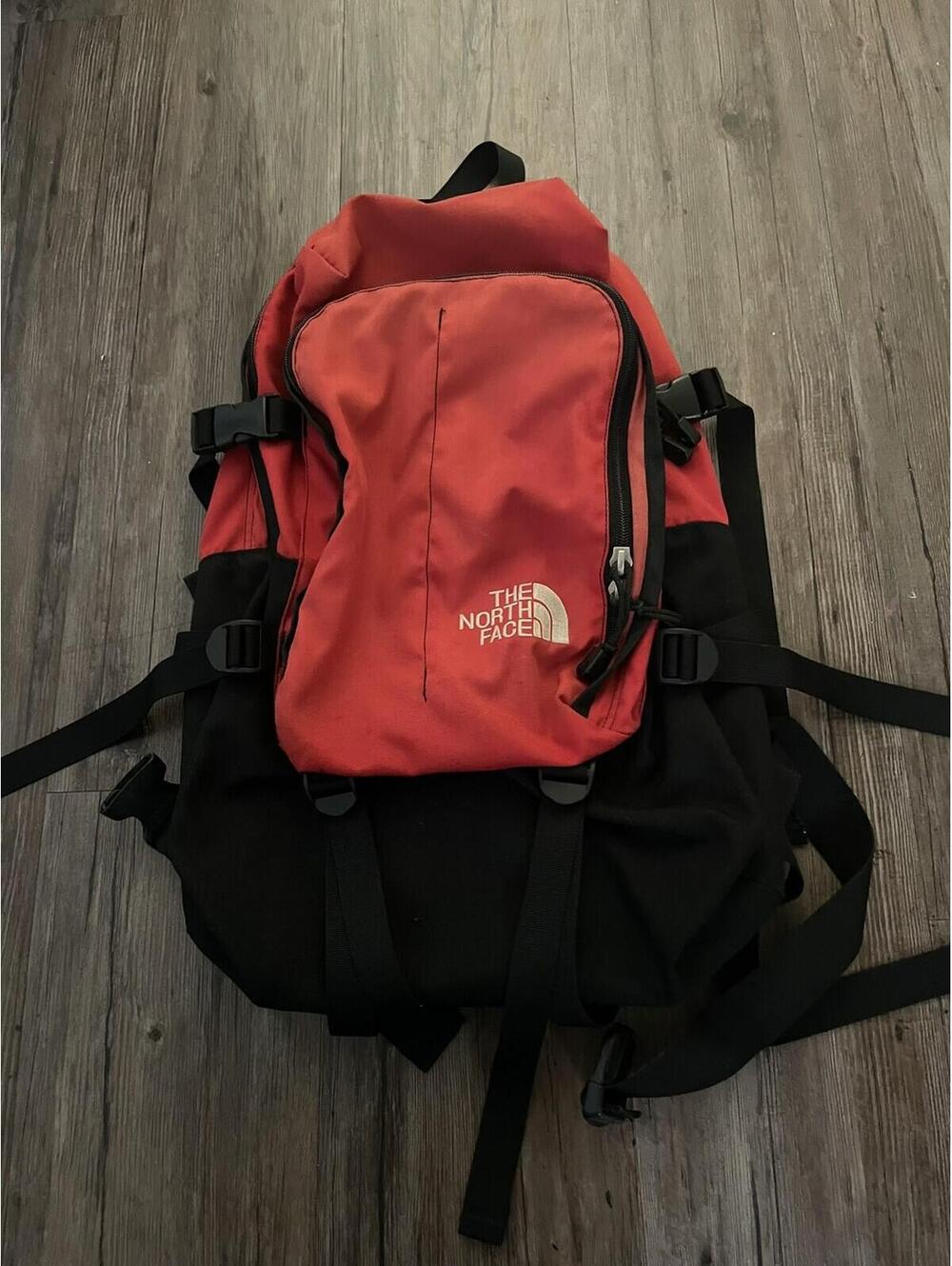 VTG The North Face Hot Shot  Backpack Red/Black Adjustable